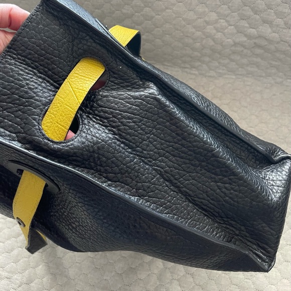 Dilaks Shoulder Bag - Picture 6 of 13